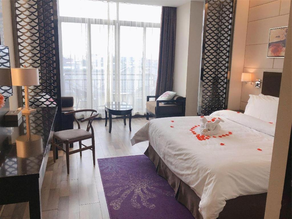 Jinjiang Metropolo Hotel - Liyang Tianmu Lake Changzhou  Exterior foto